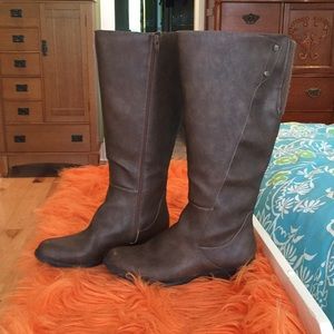 Ladies boots